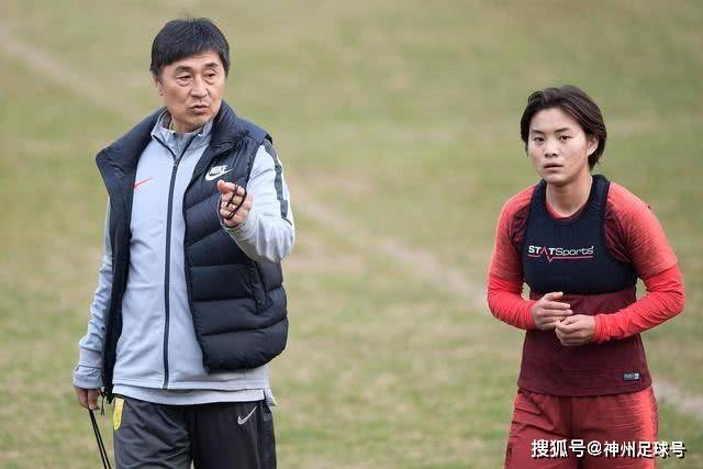 穆里尼奥：为罗马全心付出，赢得了球迷的爱